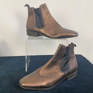 Vero Cuoio copper sparkly booties
